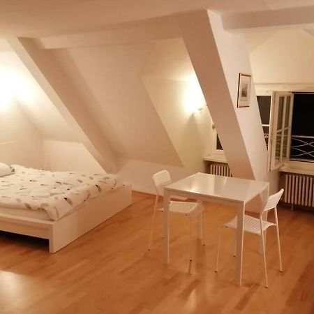Studio F Am Barfusserplatz Central Old Town Leilighet Basel Eksteriør bilde